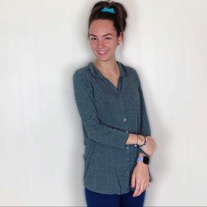 Merona heather gray long sleeve button down tee